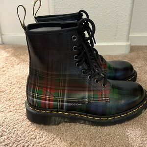 Dr Martin TartN boot.